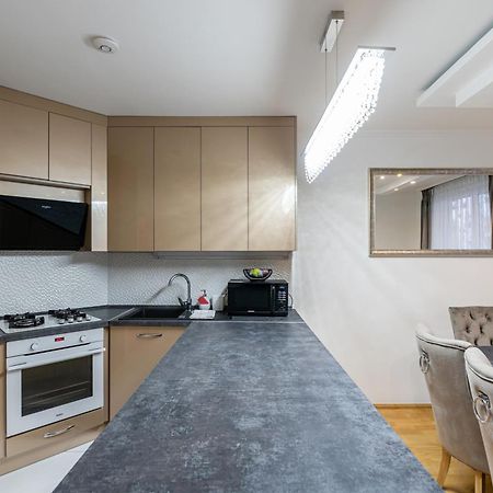 בודפשט Beautiful Three Bedrooms Apartment With Free Parking Close To The Danube Coast מראה חיצוני תמונה