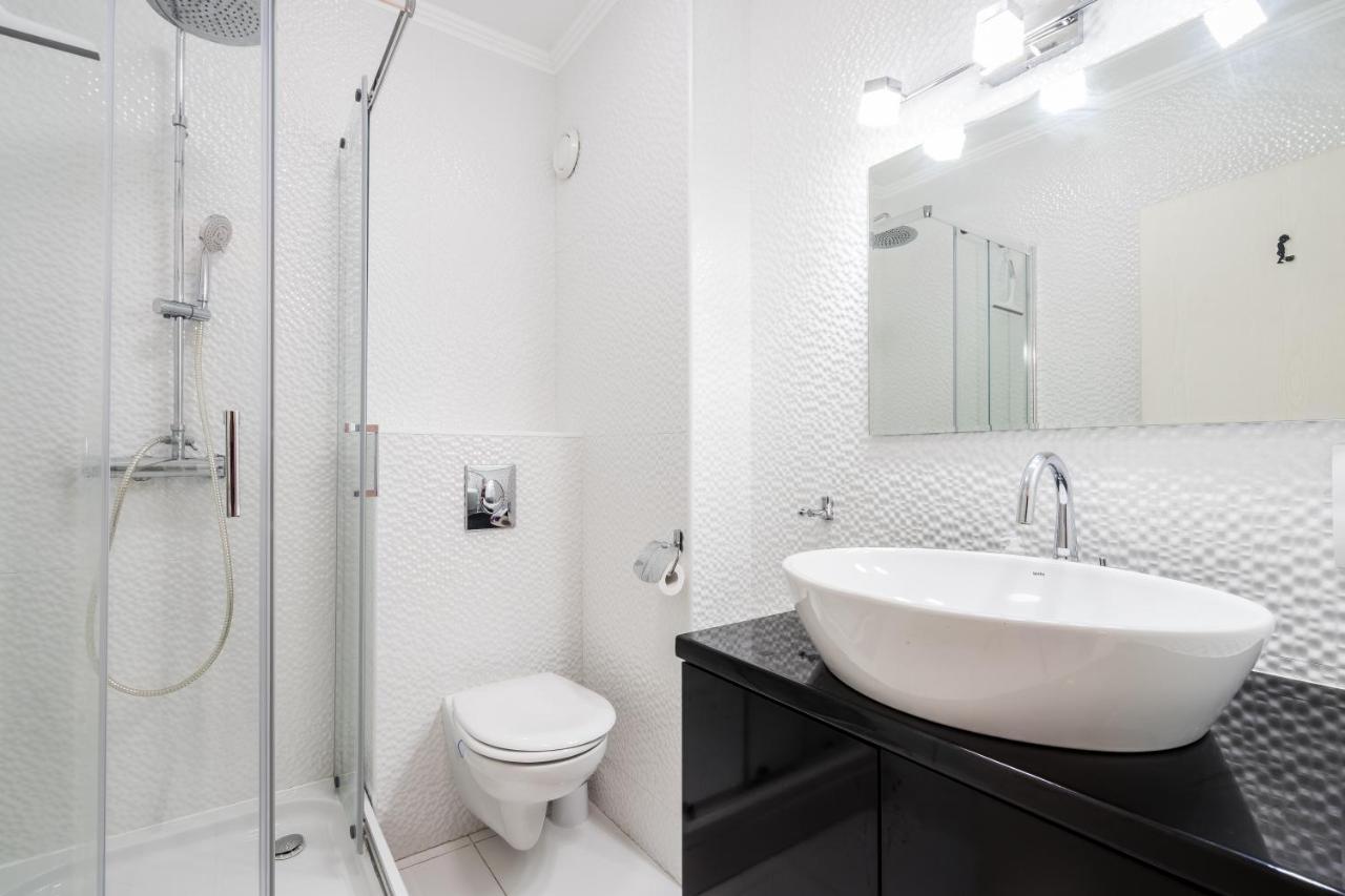 בודפשט Beautiful Three Bedrooms Apartment With Free Parking Close To The Danube Coast מראה חיצוני תמונה