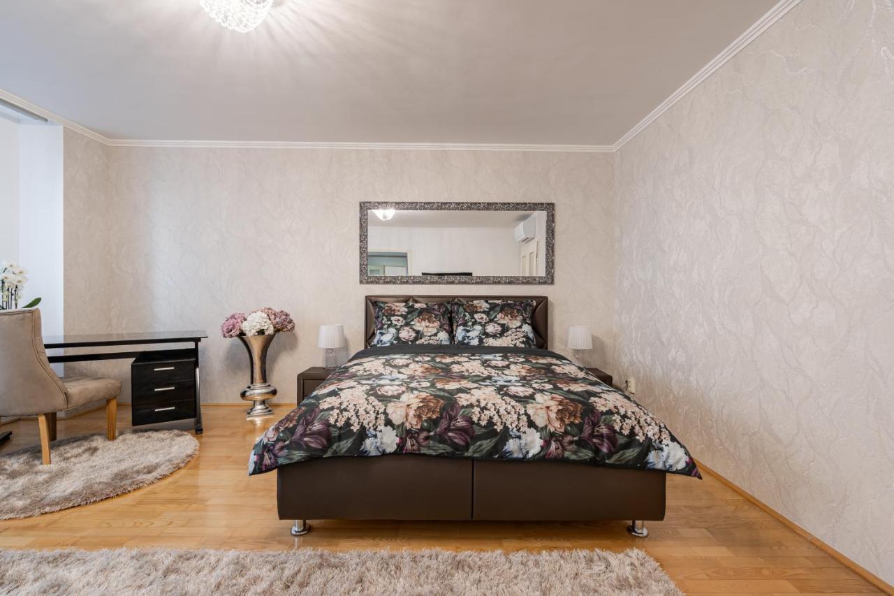 בודפשט Beautiful Three Bedrooms Apartment With Free Parking Close To The Danube Coast מראה חיצוני תמונה